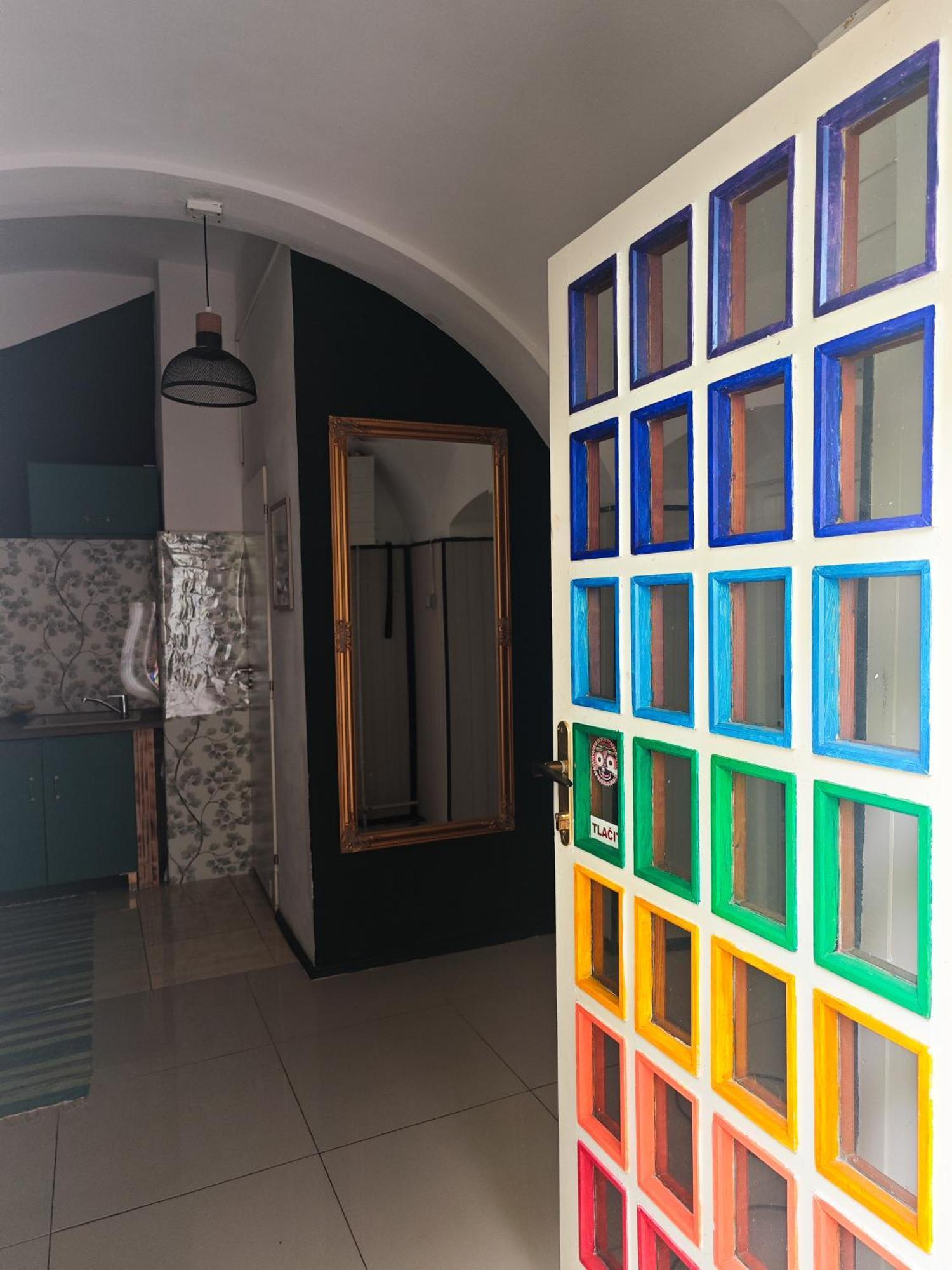 Vintage Room With Garden View Pressburg Exterior foto