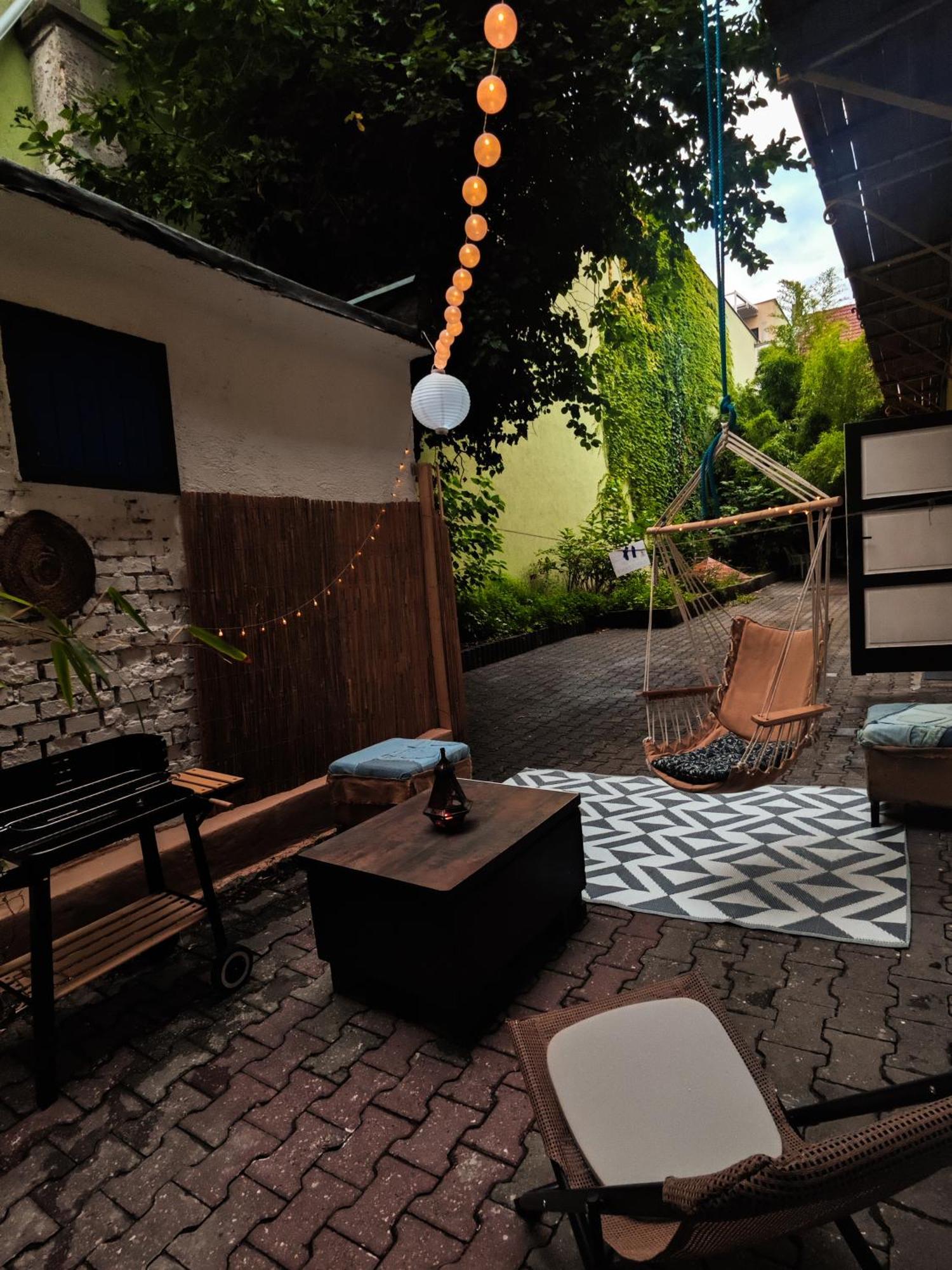Vintage Room With Garden View Pressburg Exterior foto