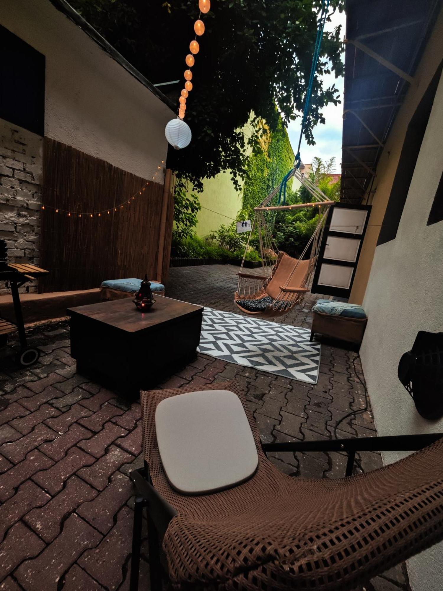 Vintage Room With Garden View Pressburg Exterior foto